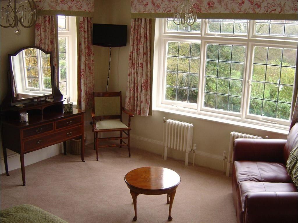 Edgcott House Гостевой дом
