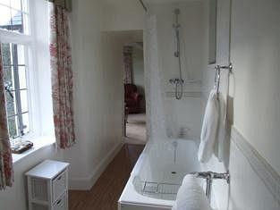 Edgcott House