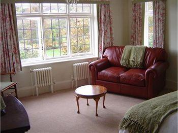 Edgcott House Гостевой дом 3*